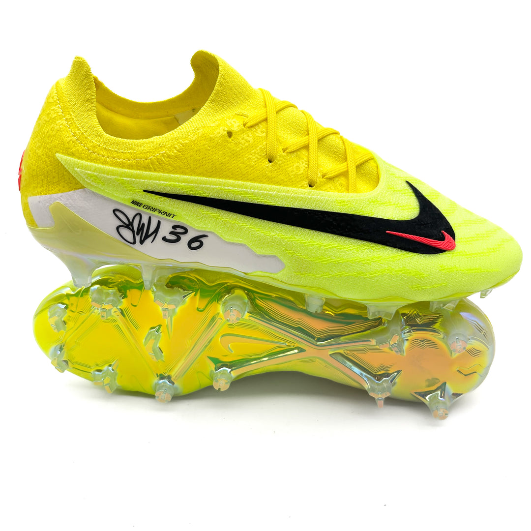 Nike UK 9.5 US 10.5 EU 44.5 Boots Plug