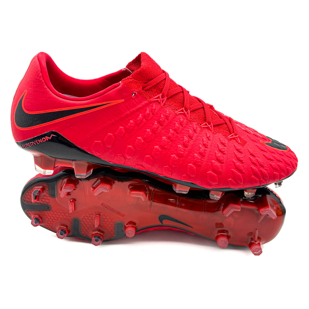 Nike Hypervenom Boots Plug